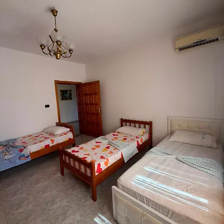 Appartement House In