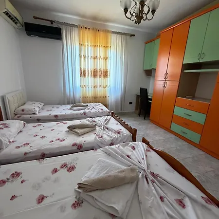 Appartement House In *